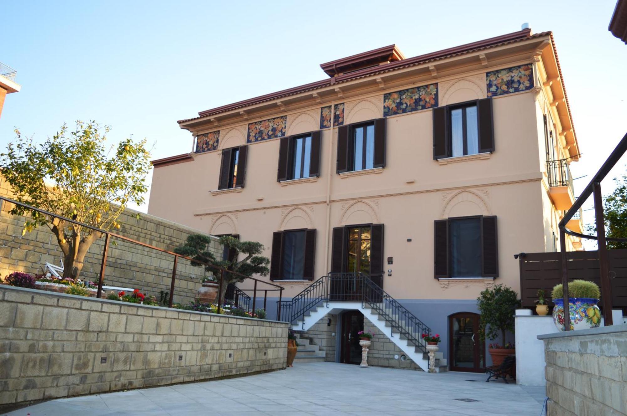 Villa Agostino Luxury B&B Vico Equense Exteriör bild