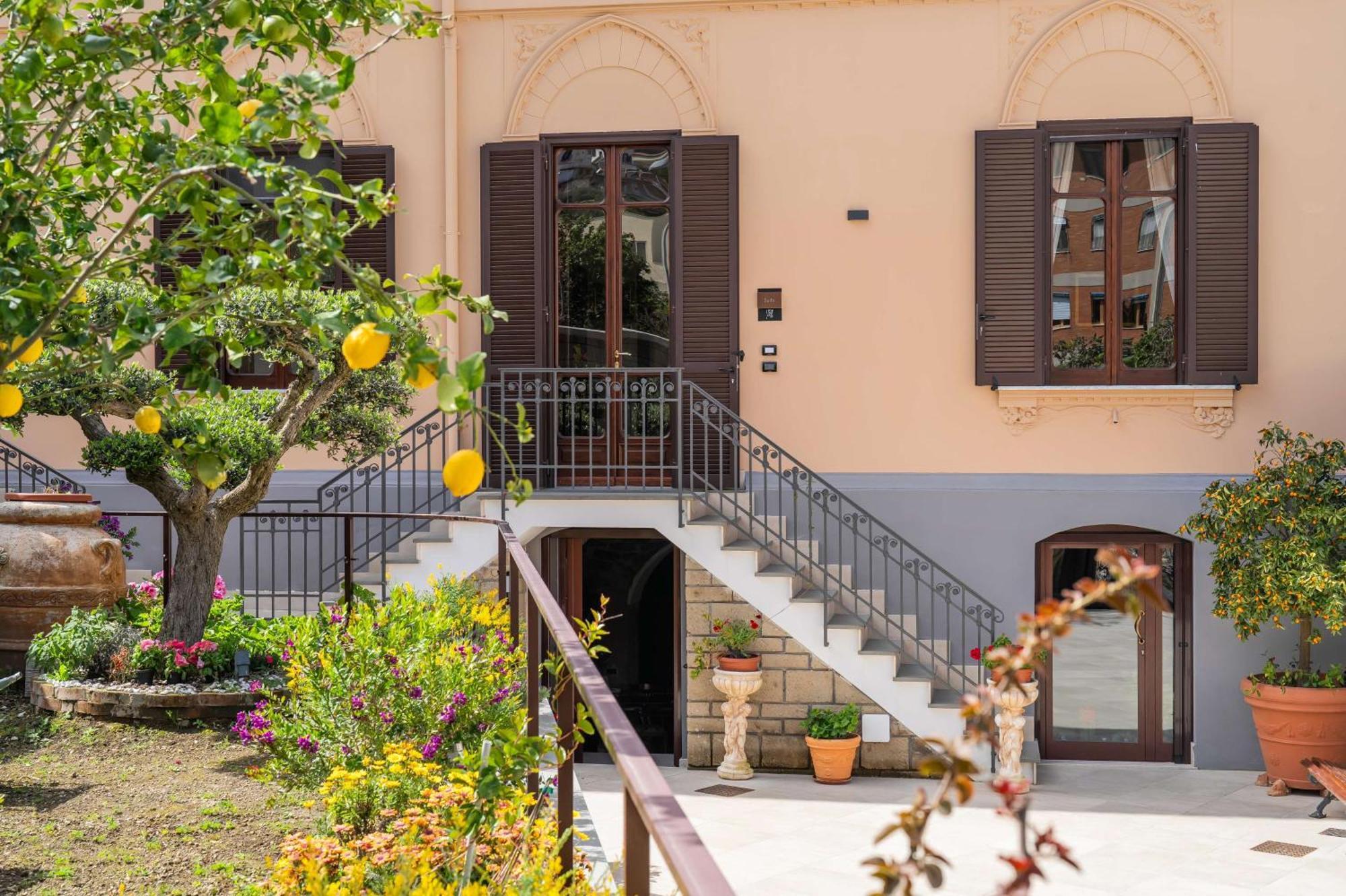 Villa Agostino Luxury B&B Vico Equense Exteriör bild